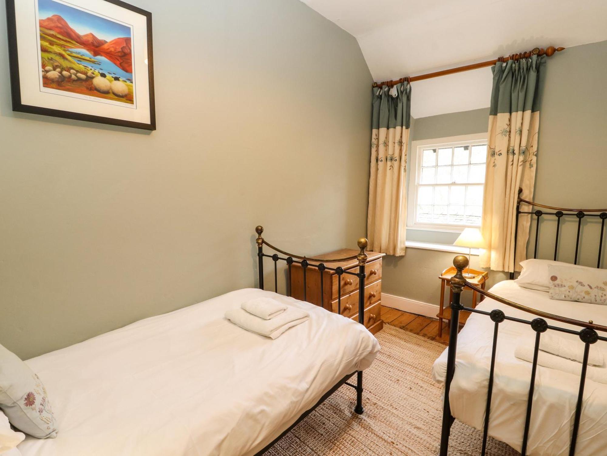 Ednas Cottage Ambleside Extérieur photo
